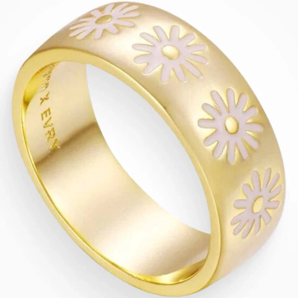 Miss Daisy Gold Ring