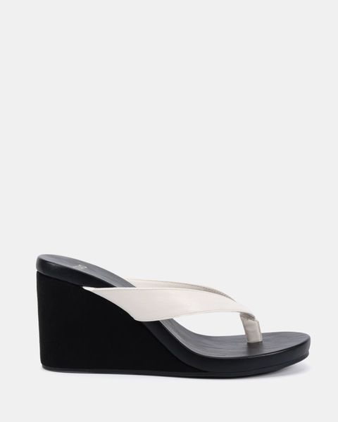 BACI / WHITE