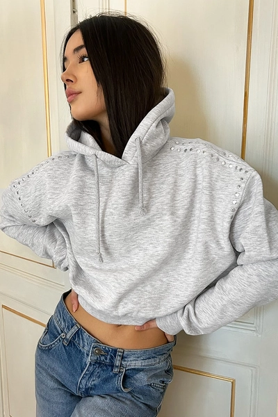 Sweatshirt with studs