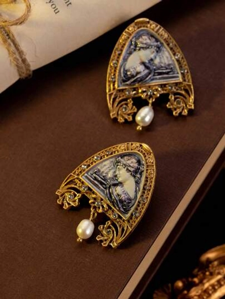 38 Women's Day Vintage Western Retro Portrait Pearl Earrings, Heavy-Duty Palace Oil Painting Style Diamond Earrings, Earrings.