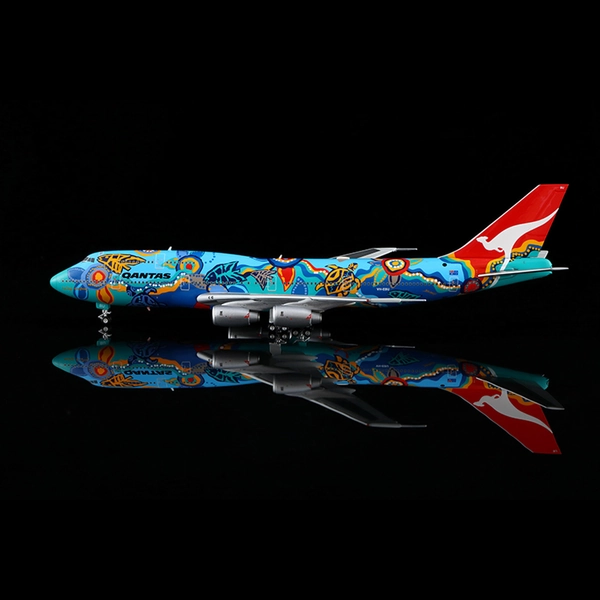 Qantas B747-400 "Nalanji Dreaming" VH-EBU B606501 1:400