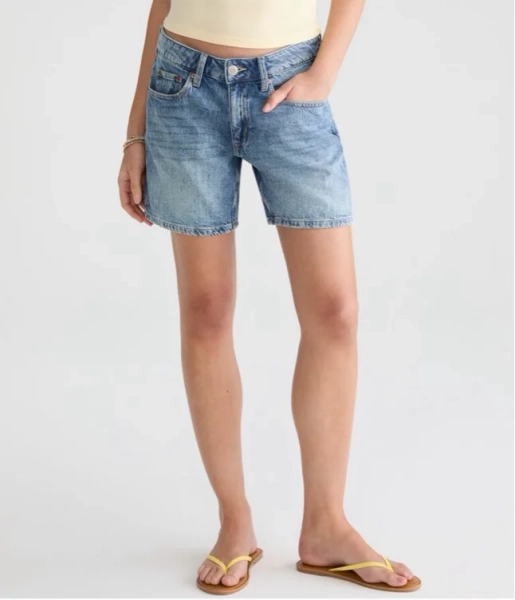 WomenBottomsShortsLow-Rise Baggy Denim Shorts 6"Low-Rise Baggy Denim Shorts 6"