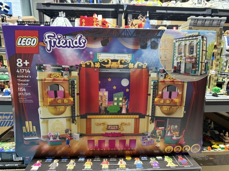 LEGO® 41714 ANDREA'S THEATER SCHOOL RETIRED SET RARE FREE SHIPPING