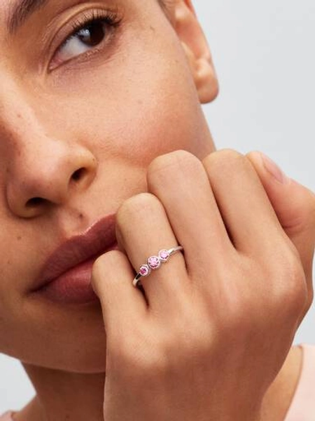 Pandora Era Bezel Sterling Silver Pink Lab-Grown Diamond Triple Stone Ring | Sterling silver | Pandora US