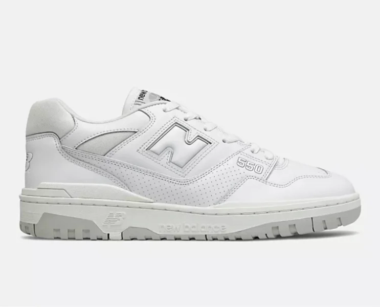 New Balance 550 sneakers in white