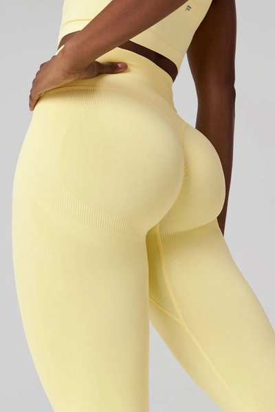 Seamless Scrunch High-Waisted Legging