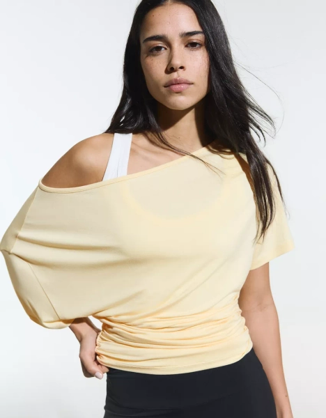 Asymmetric short sleeve T-shirt