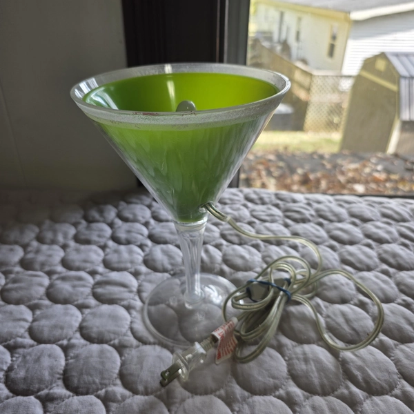 Vintage Lucite Bar Decor Martini Cocktail Glass Lamp Salted Rim Tested Working