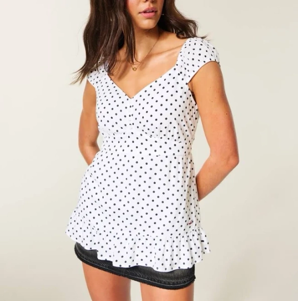 Hollister Women's Curvy Babydoll Icon Top