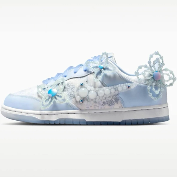 Nike Women's Dunk Low Artist Collection Shoes