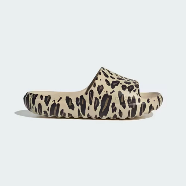 ADILETTE LUMIA SLIDES