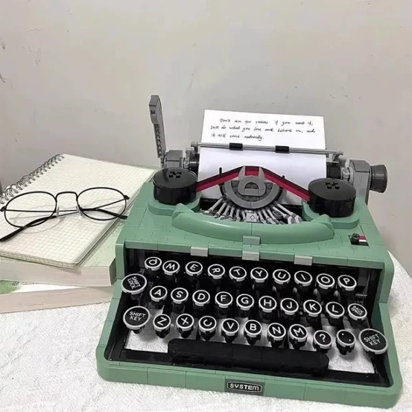 Retro Typewriter Model