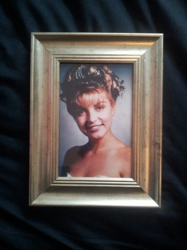 Framed Laura Palmer Portrait