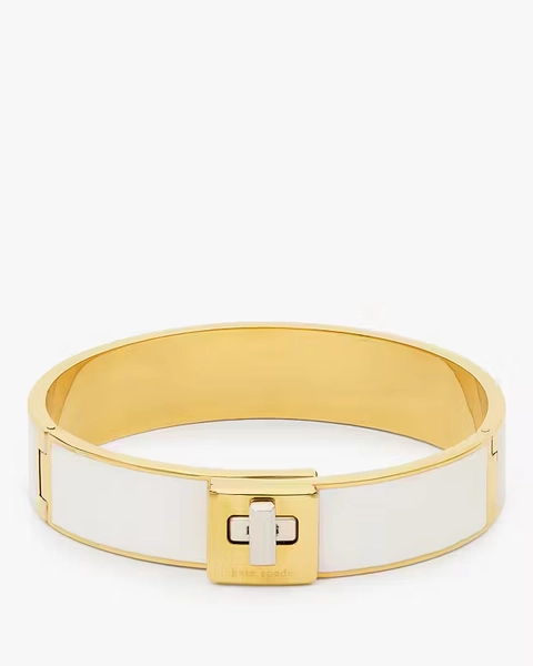 ⭐️Meringue Phoebe Enamel Turnlock Bangle