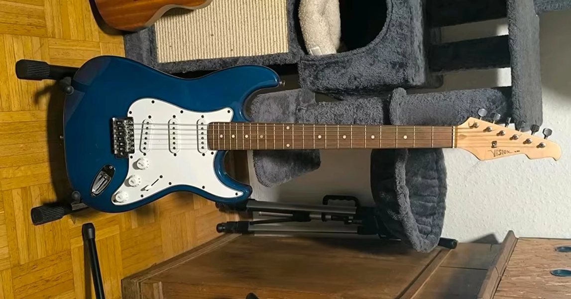 Reserviert • Gelöscht • 
        Stratocaster E-Gitarre von Vision mit Tasche