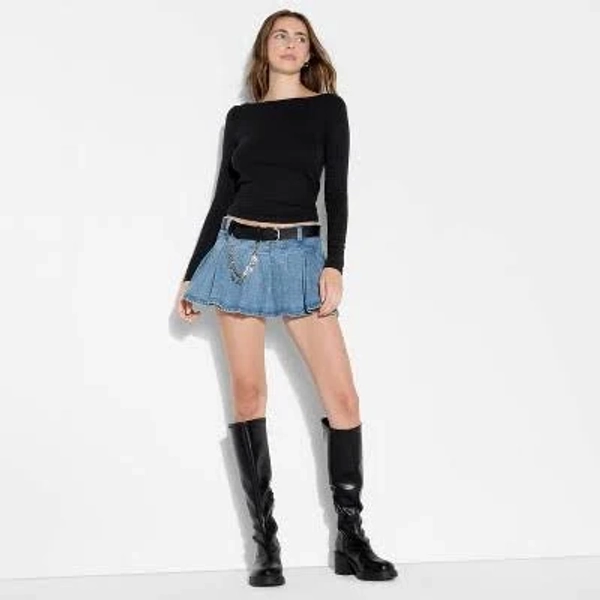 Wild Fable Women's Slim Fit Long Sleeve Round Neck T-Shirt