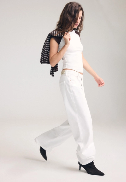 D91 Jean wide leg taille basse en serge