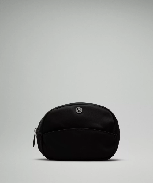 City Essentials Pouch *Mini 2L - Black/Silver - ONE SIZE