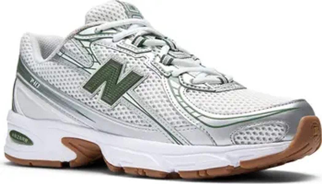 Gender Inclusive 740 Sneaker