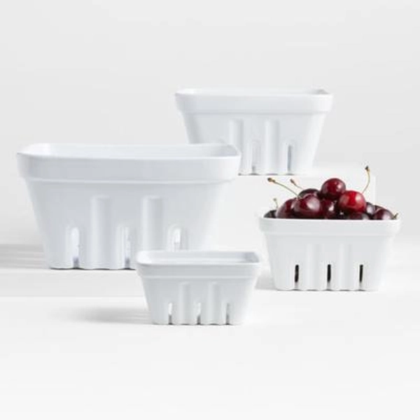 White Berry Box Colanders, Set of 4