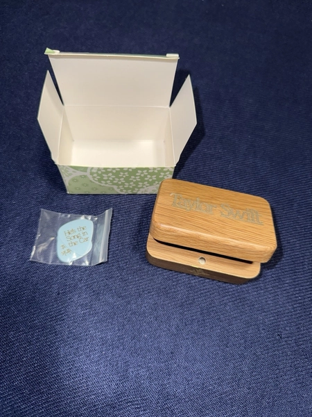 Taylor Swift Debut Guitar Pick Set