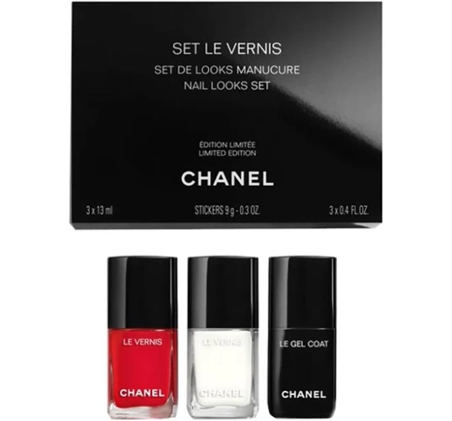 Chanel Le Vernis Nail Looks Set
