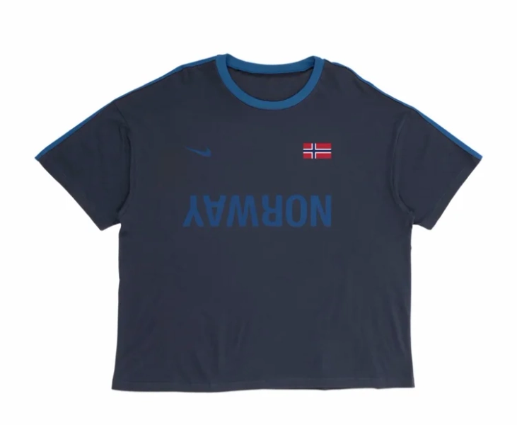 CJ X NIKE NORWAY TOTAL 90 TEE