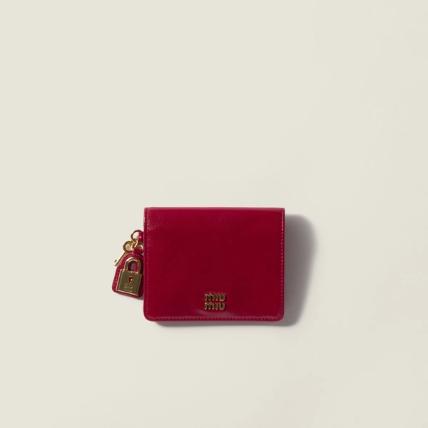 Small leather wallet