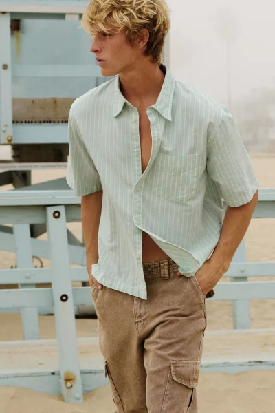 UO Relaxed Fit Oxford Shirt