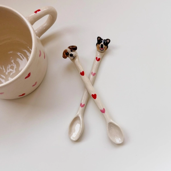 Personalized pink and red heart-patterned pet spoons, custom 3D spoons, cat and dog coffee spoons, pet lover gifts, birthday presents