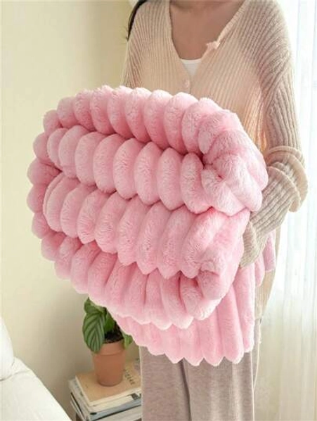 1pc Super Soft Plush Throw Blanket, Christmas Gift, Wide Stripe Faux Fur Fleece Blanket, Pink Bedroom Decor, Milk Plush Flannel Blanket, Halloween, Casual Nap Blanket, Office Nap Throw, Room Decor Blanket