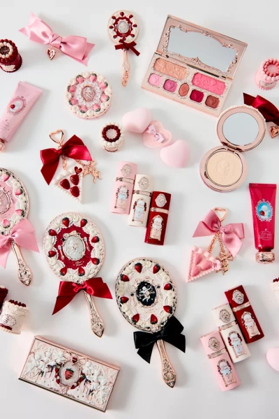 Flower Knows Strawberry Cupid All-In Makeup Gift Set