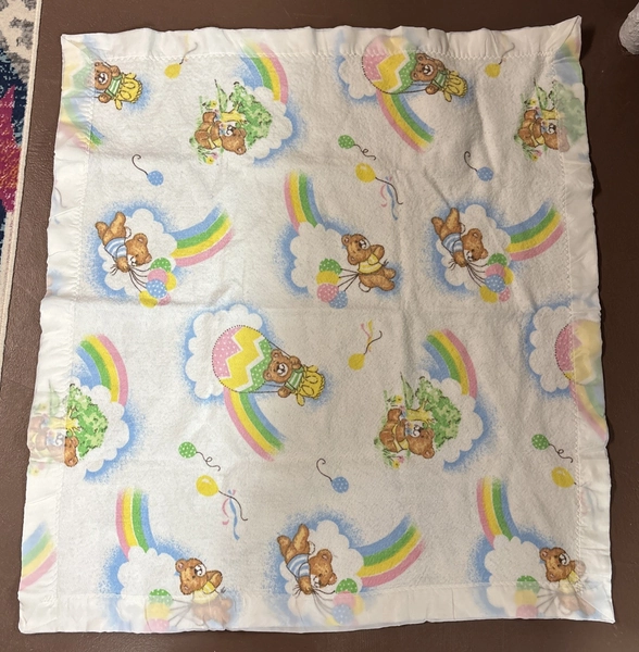 Vintage Baby Blanket Satin Trim Rainbow Bears Balloons 1980’s Made in USA
