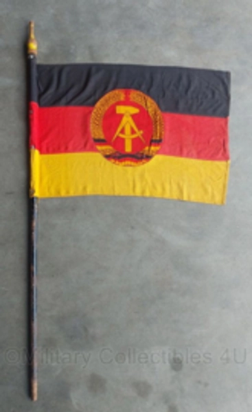 Vlag met stok 2