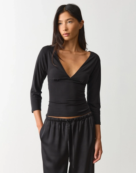 V Neck Three Quarter Sleeve Top