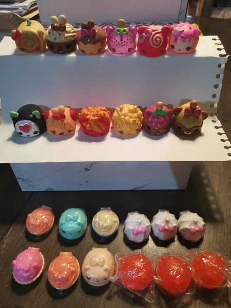 Num noms  toys