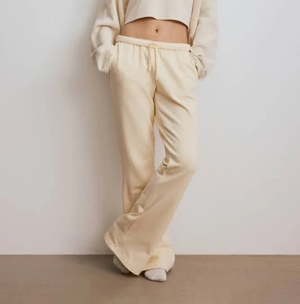 H&M Women's Move Flared Sweatpants