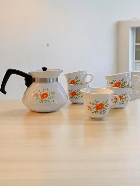 70’s Corning Ware Wildflower Pattern Teapot, 4 cups and creamer cup