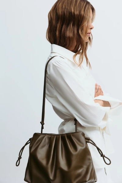 Pouch bag