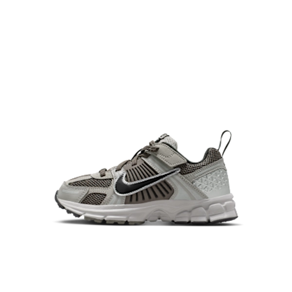 Nike Vomero 5 Little Kids' Shoes with Reflective Accents