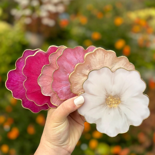 Custom flower coasters, handmade colorful home decor, personalized epoxy resin coaster set in bright pink shades, functional pop art