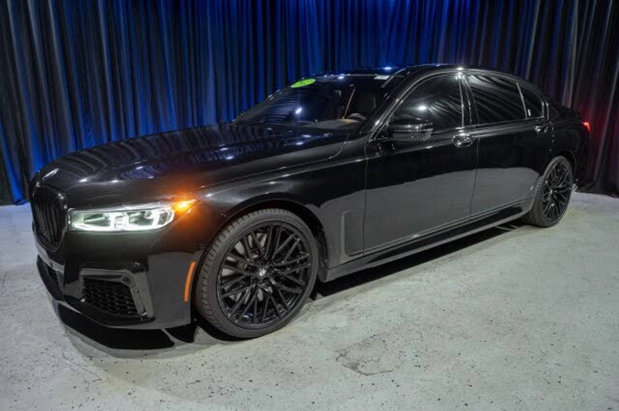 2022 BMW 7 Series 750i xDrive AWD - $53,600