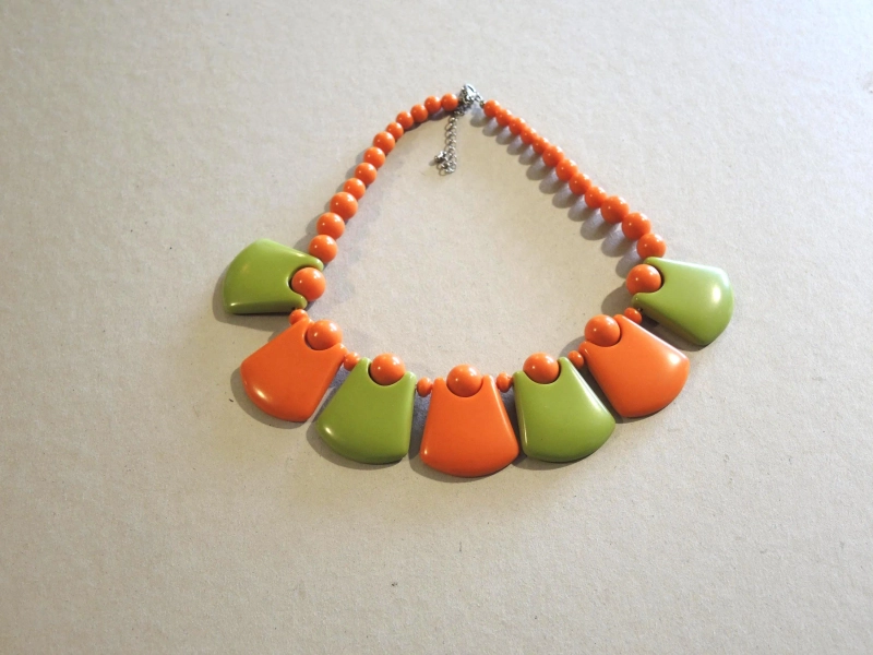Vintage 1980s? Orange and Green Plastic Bead Necklace #8