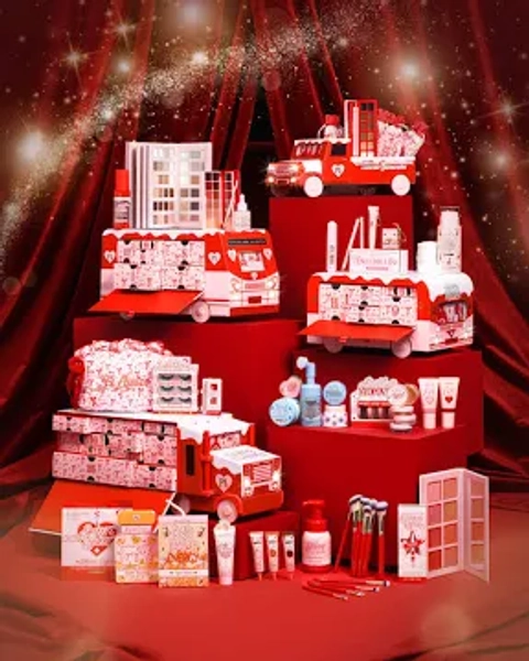Cruising Home for Christmas Makeup & Beauty Advent Calendar 2025