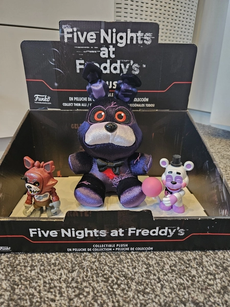 FNAF Plush Display Box Comes With Black Heart Bonnie Plushie And  Snap Figures