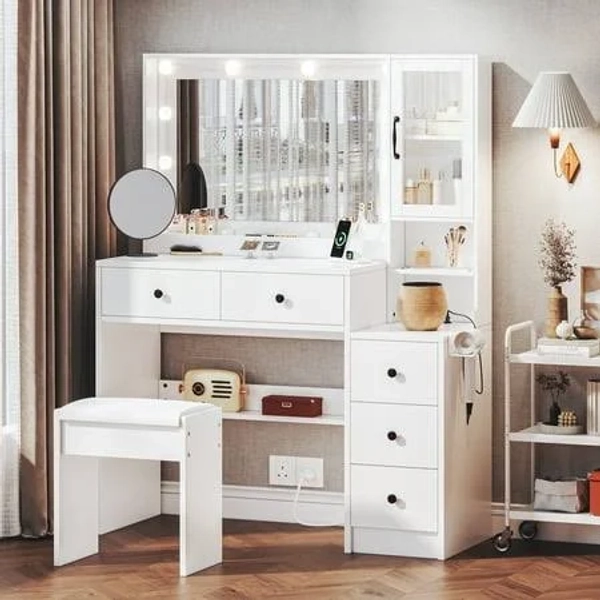 Ugtoo 35.4" Makeup Vanity Set with LED Mirror, USB Charging, 3 Light Modes, 5