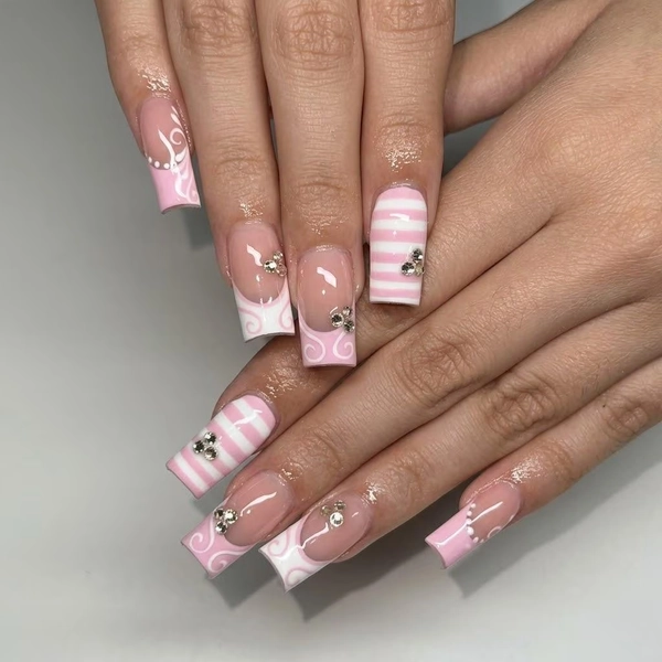 Y2K Pink White Press On Nails, Striped Swirl Square Fake Nails, Rhinestone French Tip Gel Nails, Trendy Coquette Cute Baddie Nails