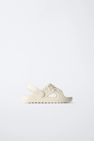 FANTASY SLIDE SANDALS