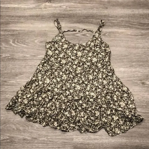 Brandy Melville Tops | Nwt Brandy Melvilleflowy Floral Tank | Color: Black/Cream | Size: One Size | Lainaloves's Closet