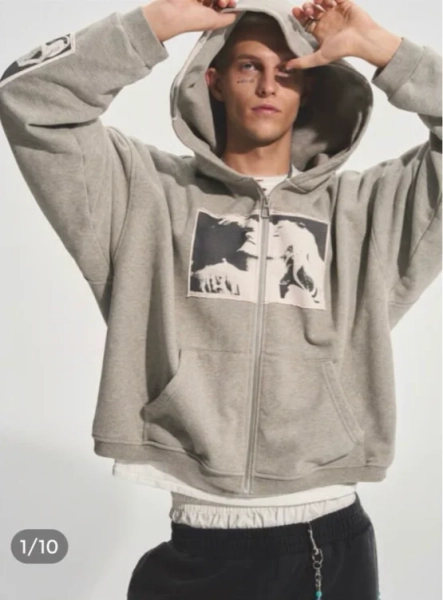 PUNK PRINT APPLIQUE NIKI HOODIE